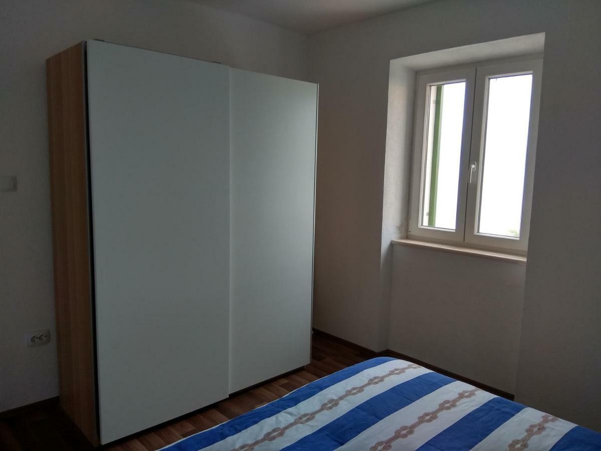 Apartman Postira Rot Exteriör bild